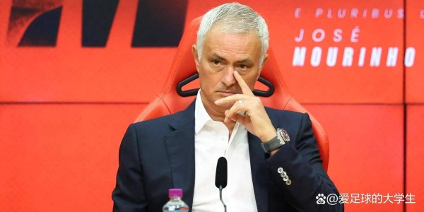 穆里尼奥回归本菲卡：那些照片和争议背后